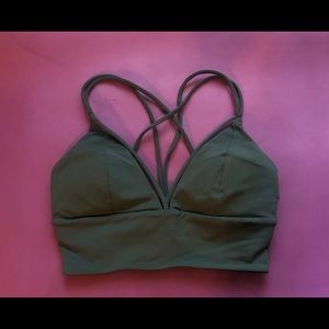 Lululemon Pushing Limits Bra size 4!